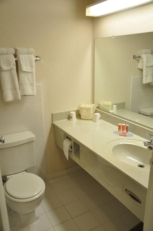 Airport Inn 플린트 객실 사진